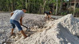 Lapangan Voli Plembon Lor Mulai Diurug