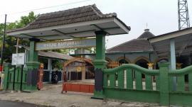 Masjid Baiturrahiim Plembon Lor